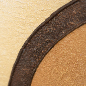 Abstrakte Linienstruktur auf Leinwand in Terrakotta und Braun, Detail