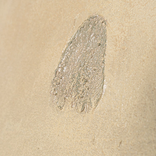 Abstraktes Wandbild mit harmonischen Formen und natürlicher Farbwirkung