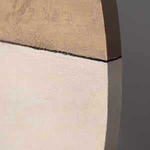 Pintura acrílica redonda «Ornamentos del Tiempo» – Arte estructural abstracto en tonos tierra