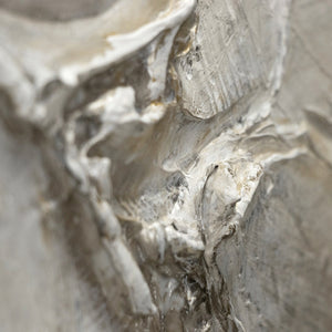 Nahaufnahme Textur und Goldakzente links