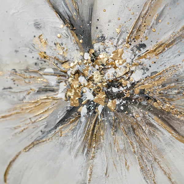 Nahaufnahme goldene Blütenstruktur auf Leinwandbild