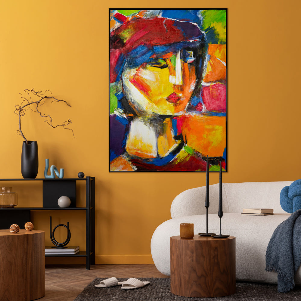 Wandbild im Raum mit gelbem Hintergrund