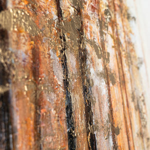 Detail der goldbraunen Pinselstriche und Textur