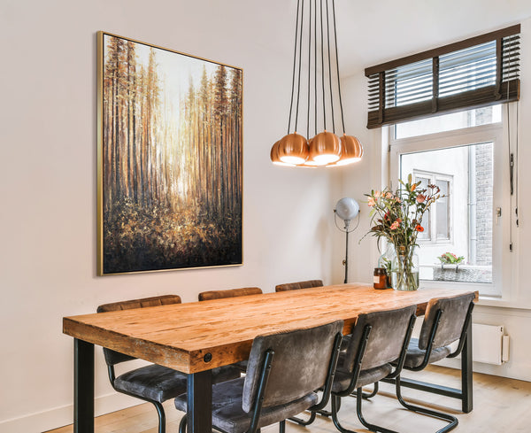 Warme Gold- und Brauntöne mit Lichtreflexen