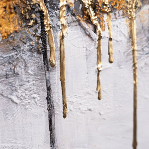 Goldtropfen auf weißer Leinwand – abstrakte Wandkunst modern