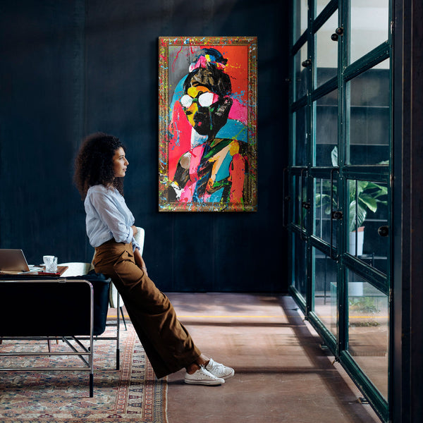 Arte mural moderno para salas de estar: cuadros enmarcados con un toque de contraste.