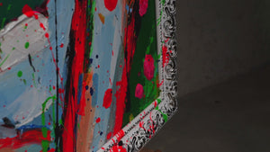 Abstraktes Gemälde mit Rahmen "Im Rhythmus der Farben" - Farbenfrohes Leinwandbild mit Gesicht