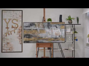 Pintura acrílica abstracta con acentos dorados sobre lienzo